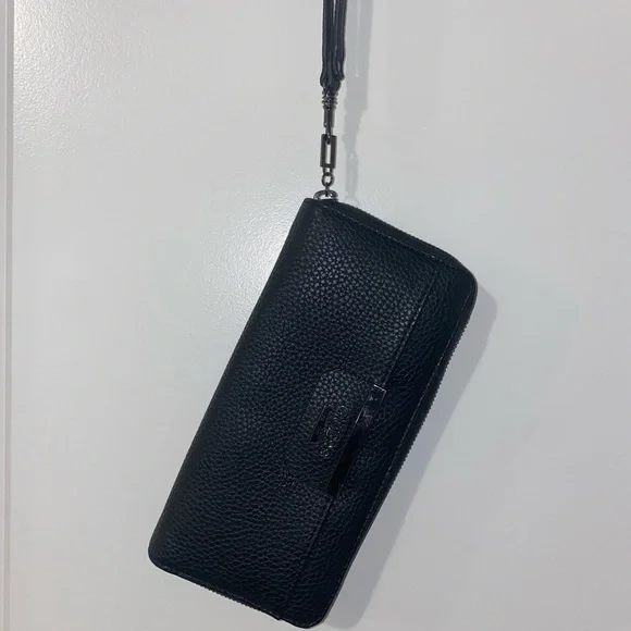 GUESS Wristlet - Picture 2 of 2